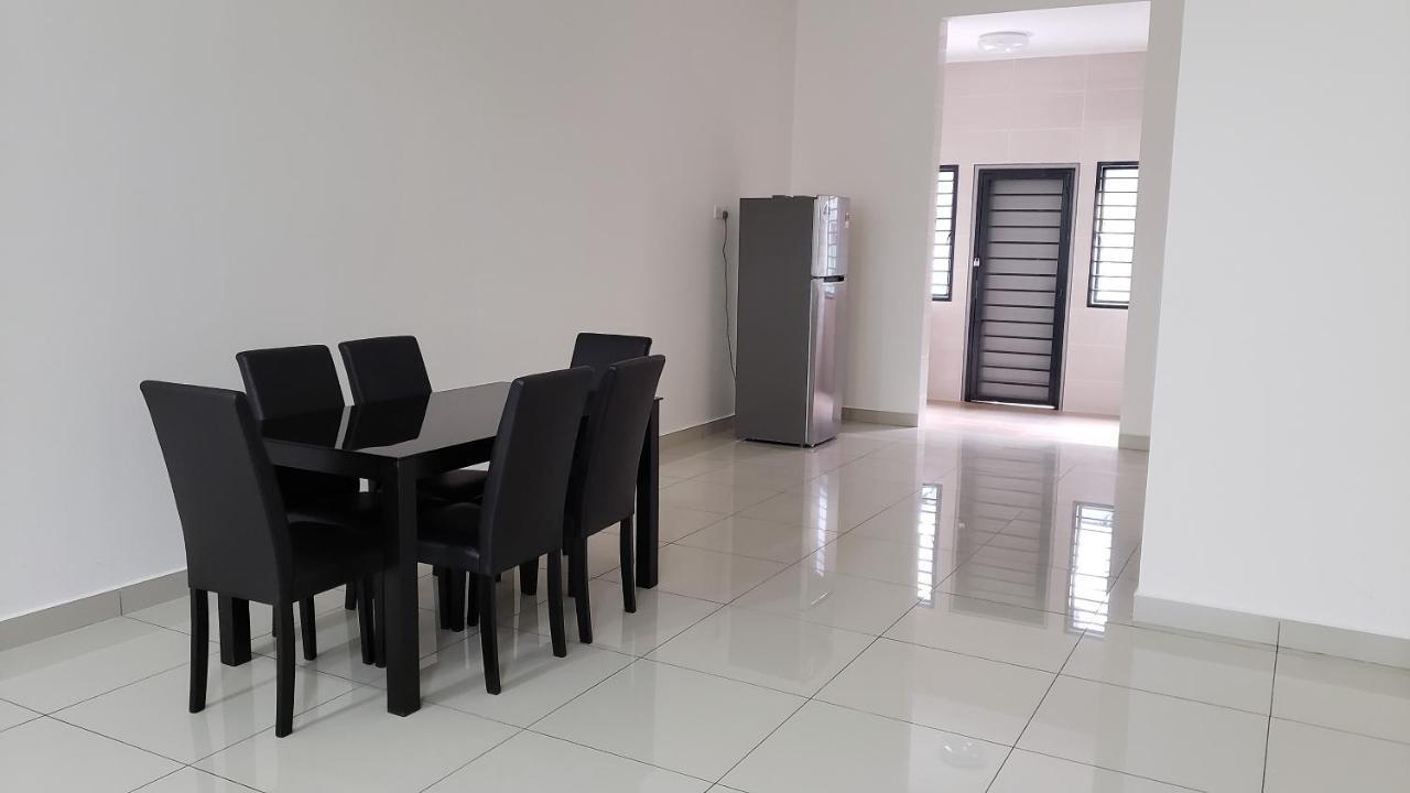Sr Home-Stay @ Klia Kuala Lumpur Ngoại thất bức ảnh